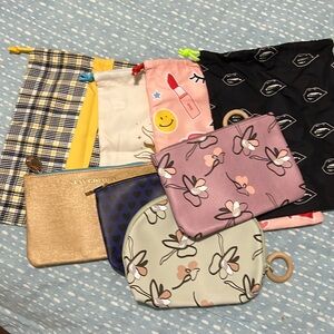 Ipsy makeup bags bundle